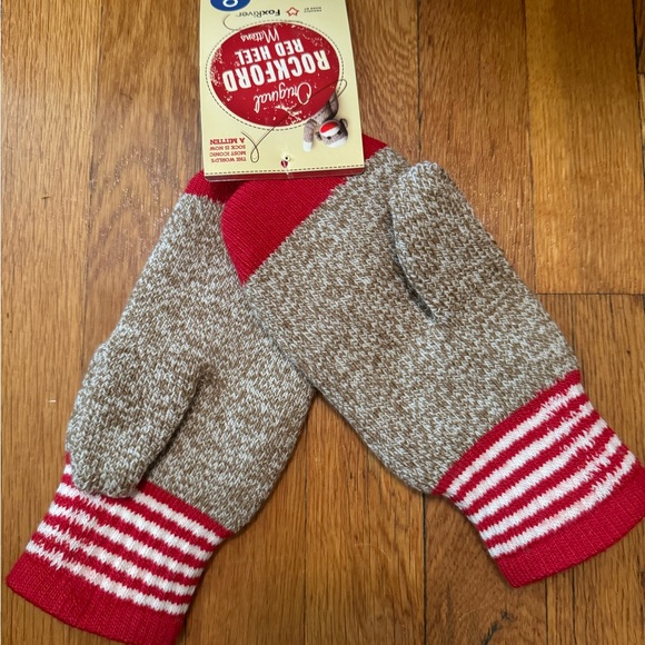 Fox River Red Heel Monkey Mittens. NWT - Picture 3 of 6